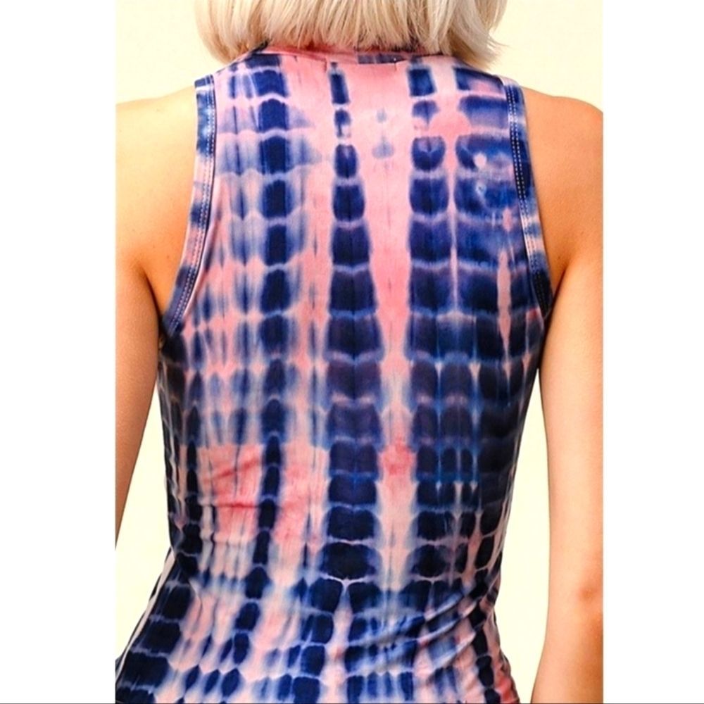 PERSONAL FAV* 😍 Tie-Dye Mock Neck Tank - Picture 2 of 7
